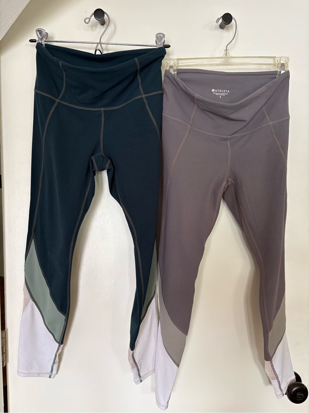 Athleta Two-Tone Performance Leggings in Teal and Gray